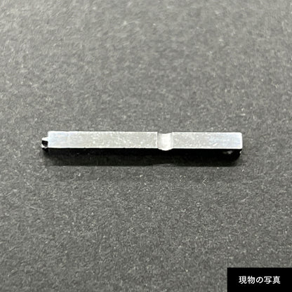 活字ピアス・イヤリング 6pt｜文字「中」
