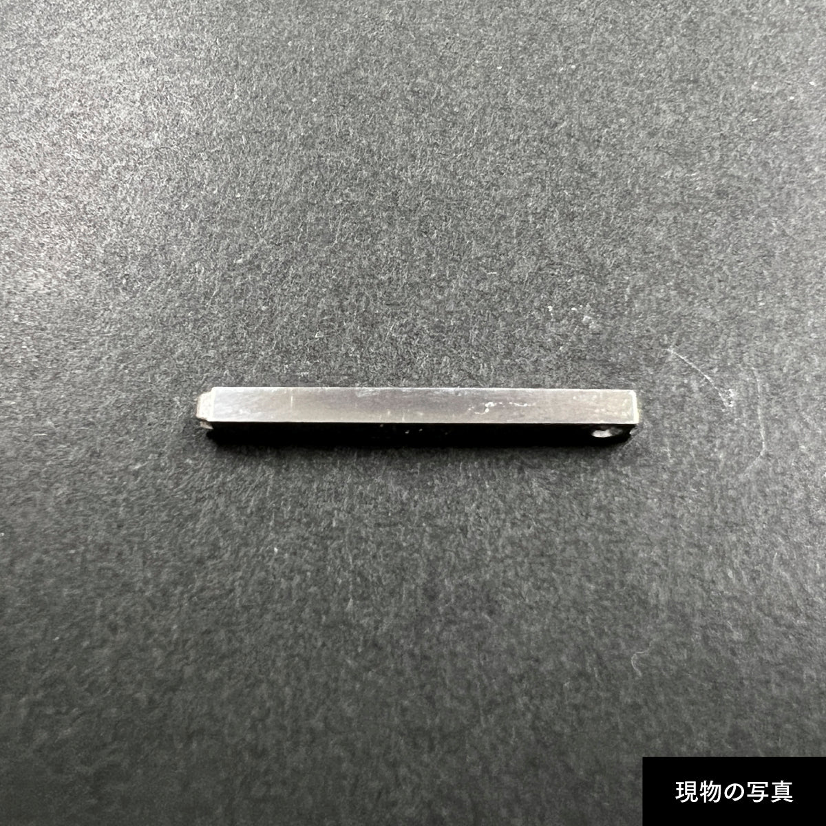 活字ピアス・イヤリング 6pt｜文字「ア」
