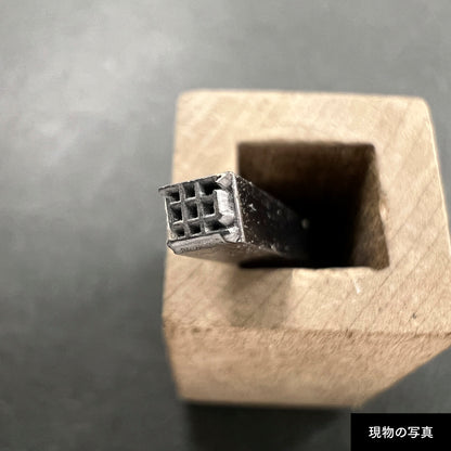 活字ピアス・イヤリング 8pt｜文字「亜」