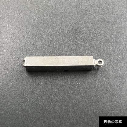 活字ネックレス 10pt｜文字「V」