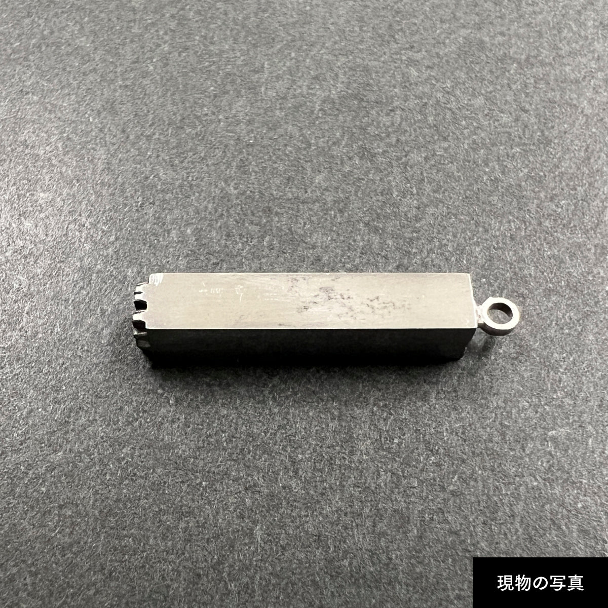 活字ネックレス 13pt｜文字「桃」
