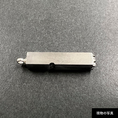 活字ネックレス 13pt｜文字「痺」