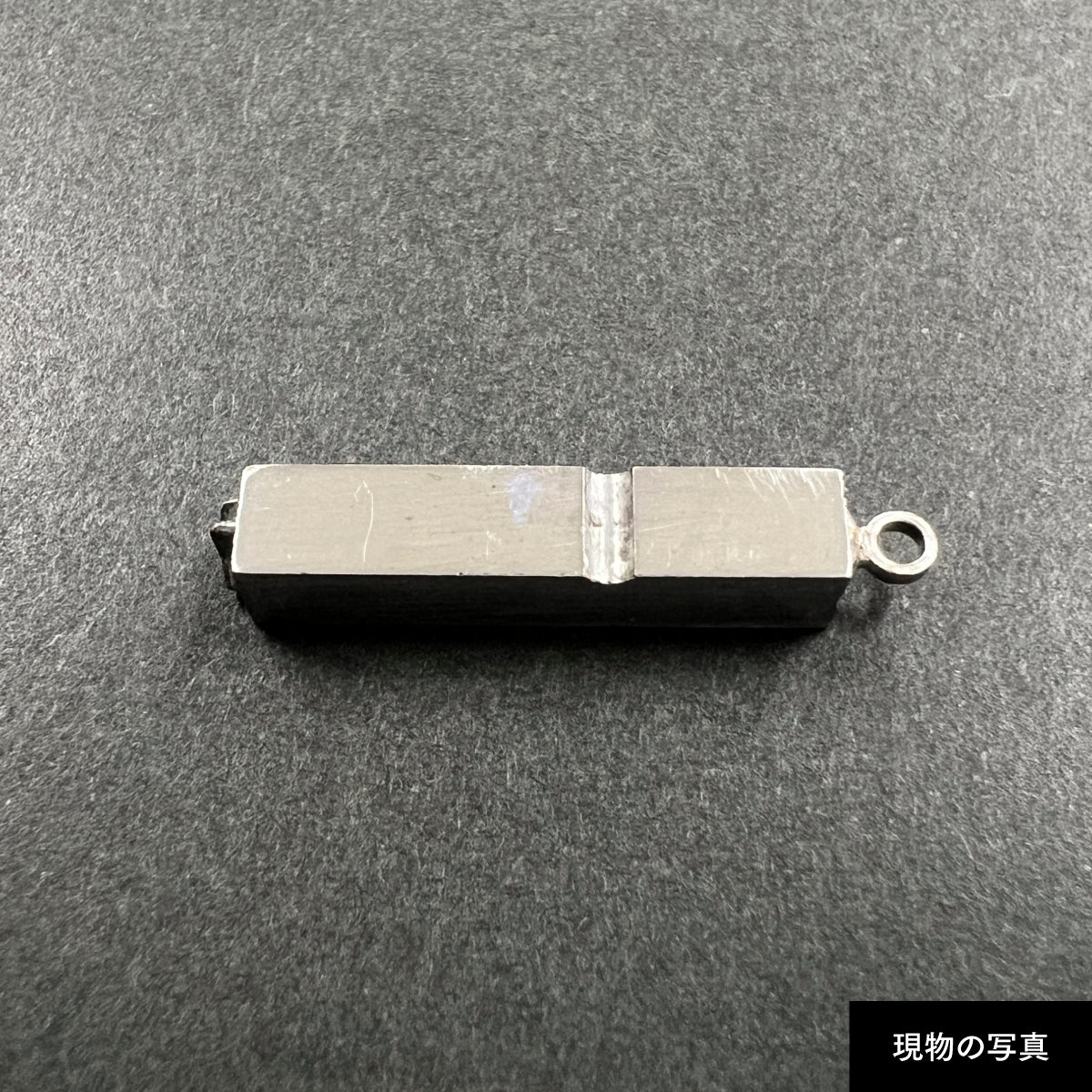 活字ネックレス 13pt｜文字「イ」