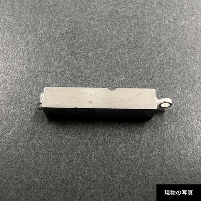 活字ネックレス 13pt｜文字「イ」