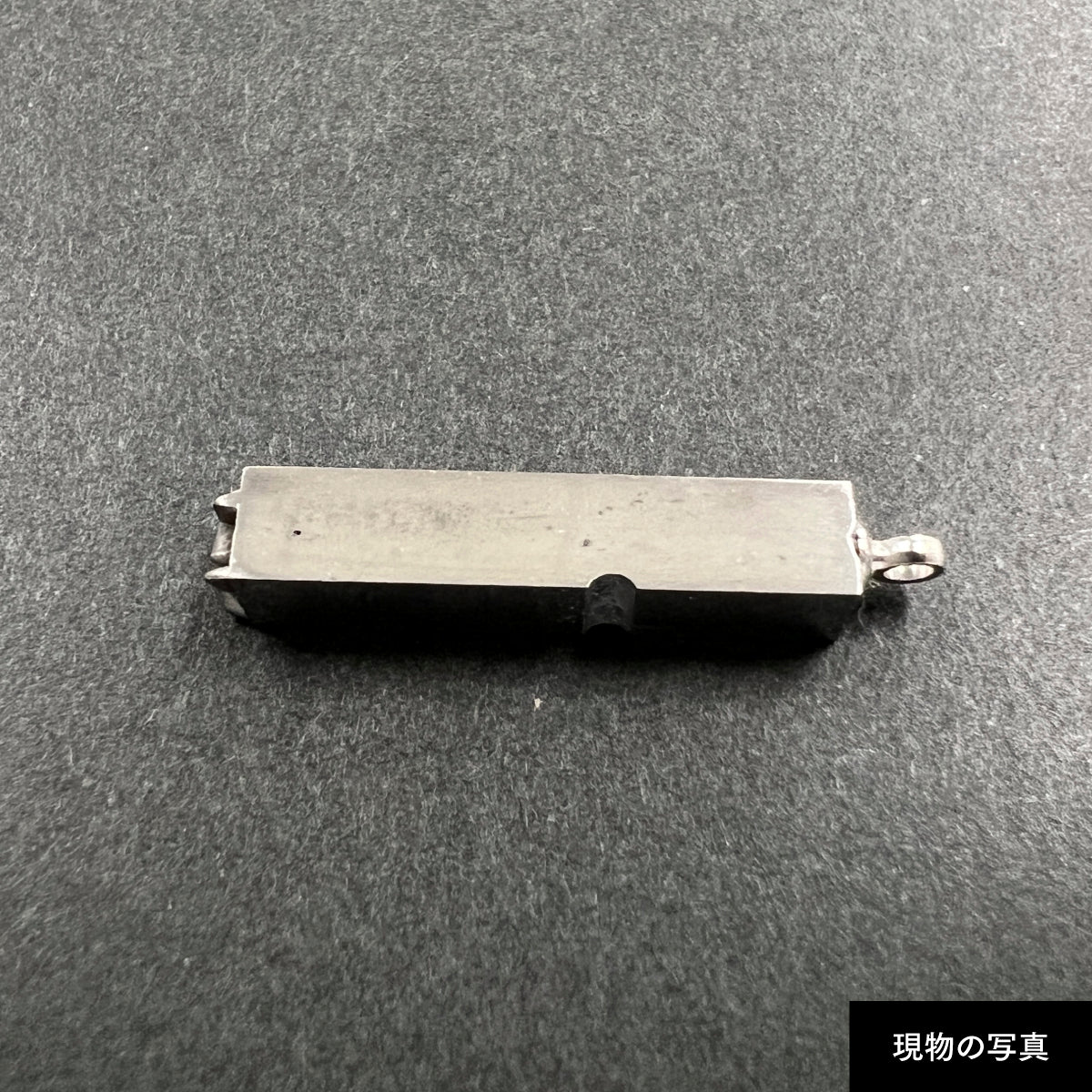 活字ネックレス 13pt｜文字「女」