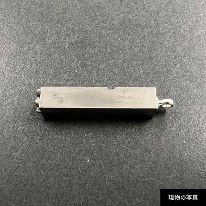 活字ネックレス 13pt｜文字「女」