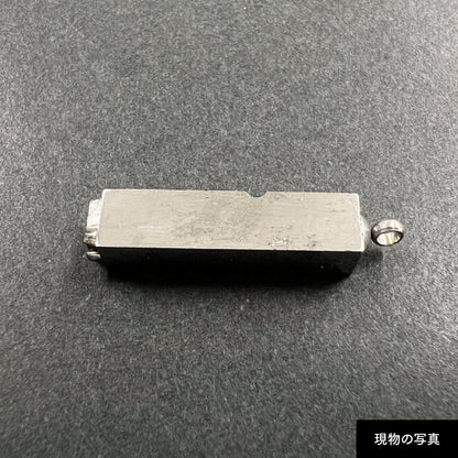 活字ネックレス 16pt｜文字「よ」