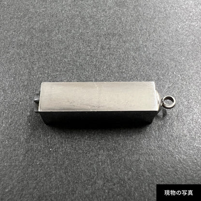 活字ネックレス 18pt｜文字「中」