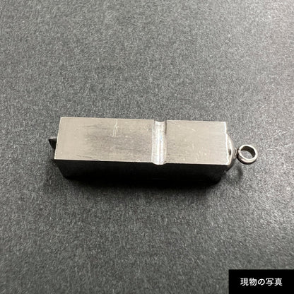 活字ネックレス 18pt｜文字「中」