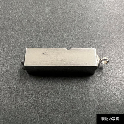 活字ネックレス 18pt｜文字「中」