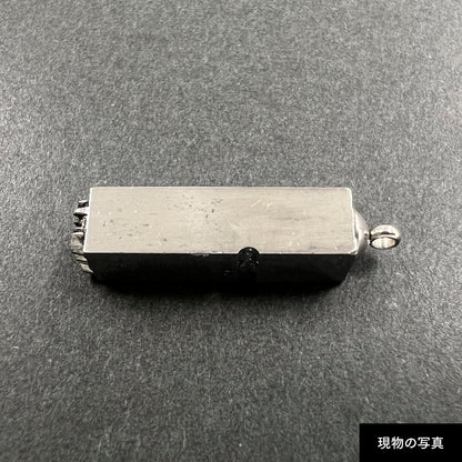 活字ネックレス 18pt｜文字「論」