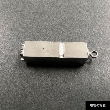 活字ネックレス 18pt｜文字「論」