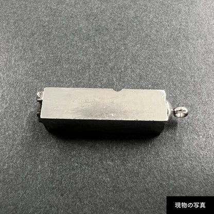 活字ネックレス 18pt｜文字「九」