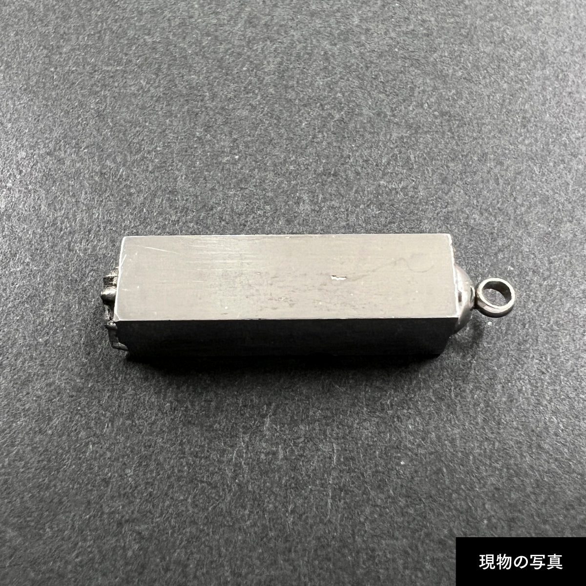 活字ネックレス 18pt｜文字「九」