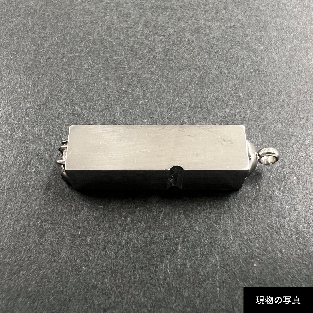 活字ネックレス 18pt｜文字「九」