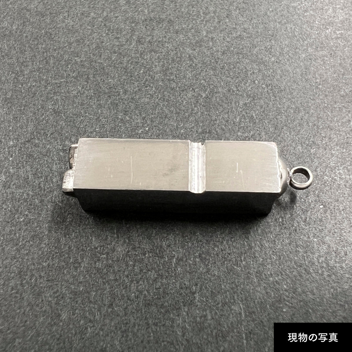 活字ネックレス 18pt｜文字「九」