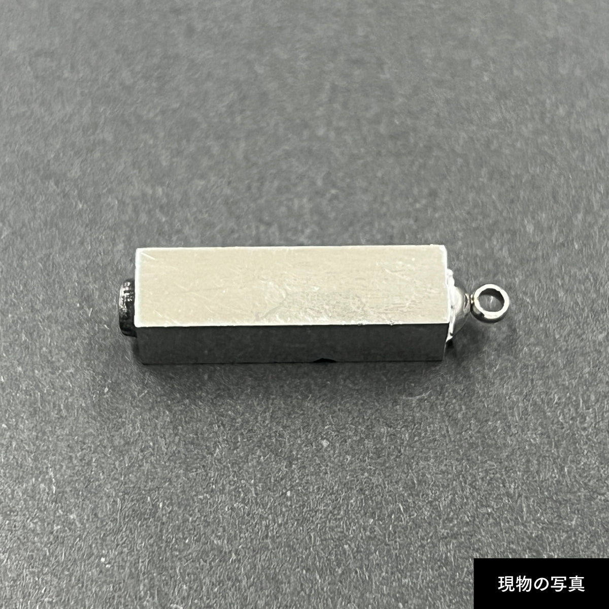 活字ネックレス 18pt｜文字「の」