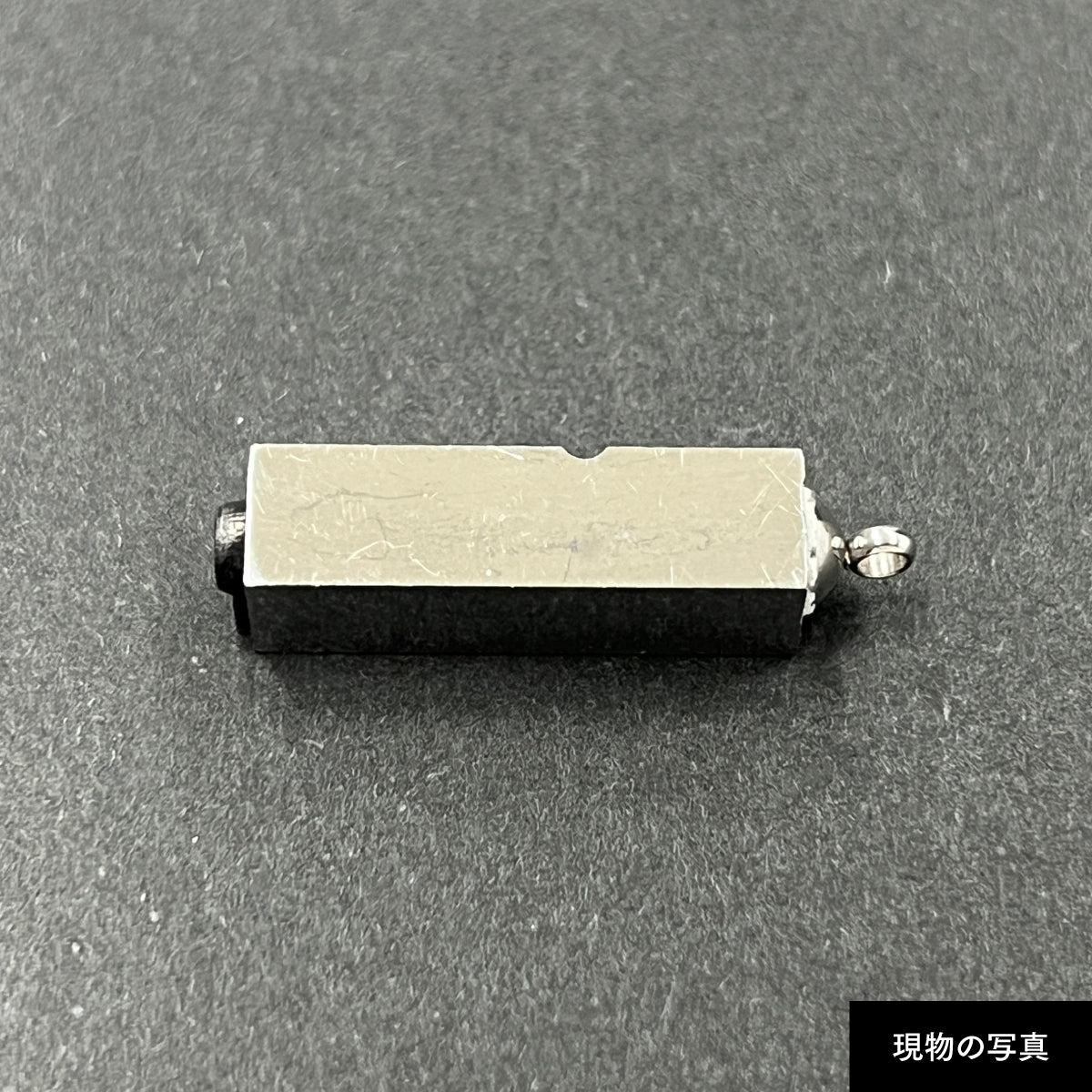 活字ネックレス 18pt｜文字「の」