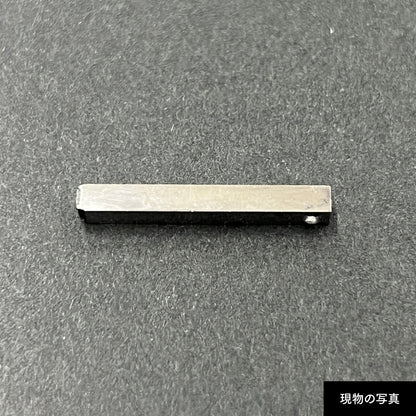活字ピアス・イヤリング 8pt｜文字「７」
