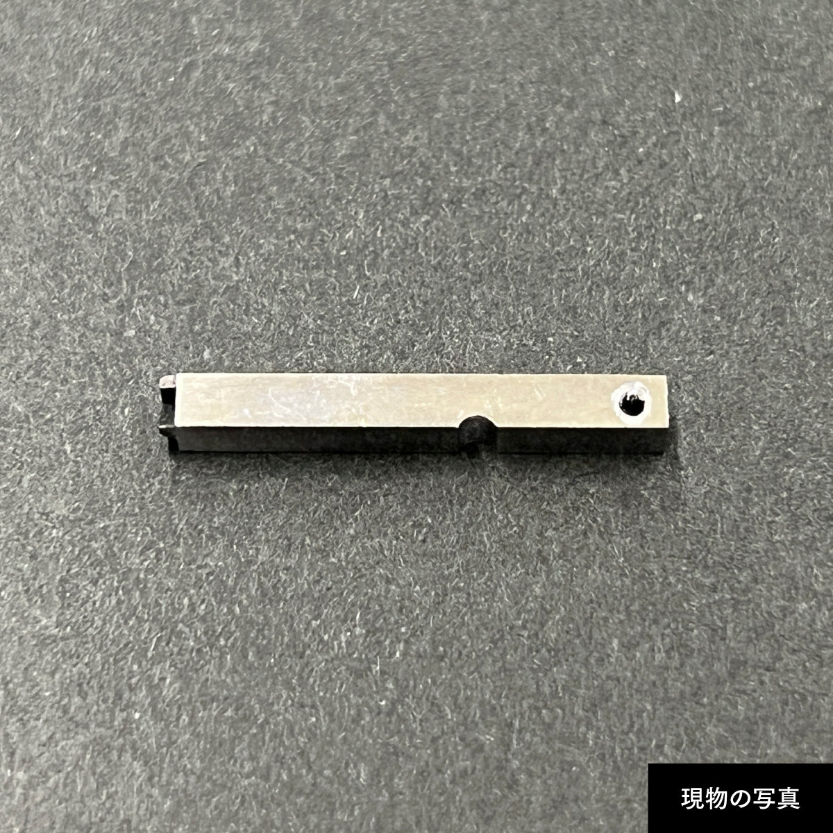 活字ピアス・イヤリング 8pt｜文字「７」