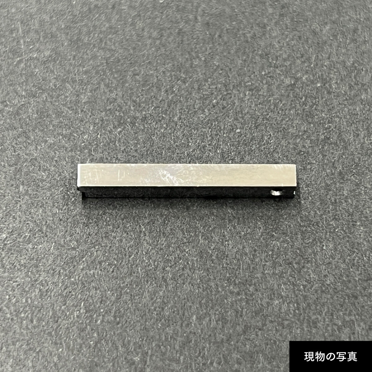 活字ピアス・イヤリング 8pt｜文字「〒」