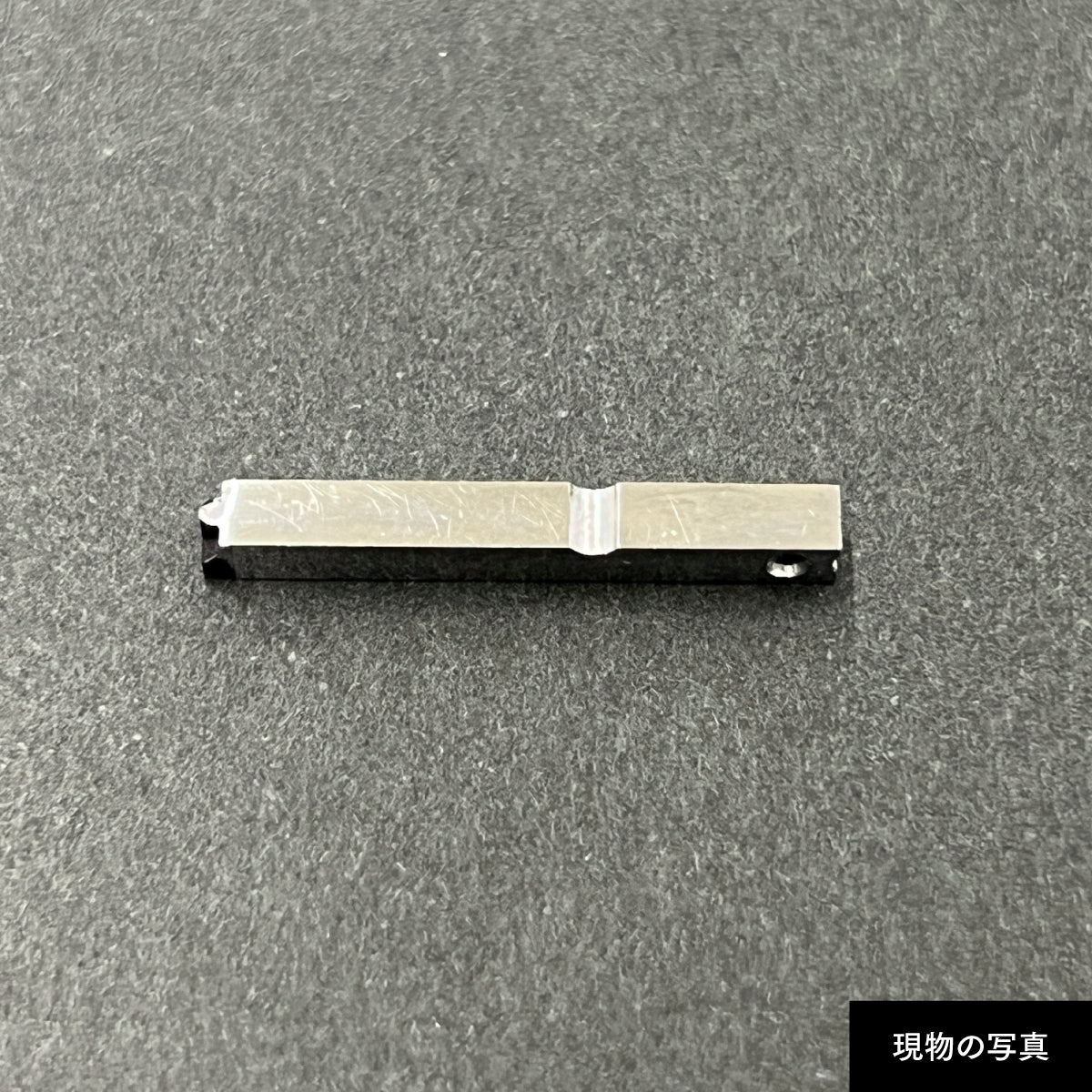 活字ピアス・イヤリング 8pt｜文字「〒」