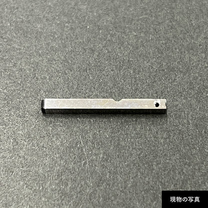活字ピアス・イヤリング 6pt｜文字「目」