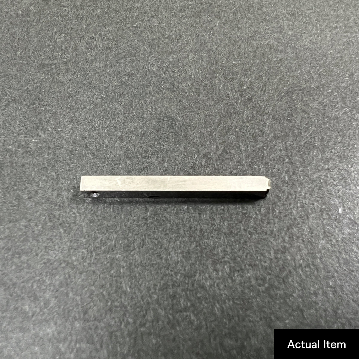 活字ピアス・イヤリング 6pt｜文字「員」