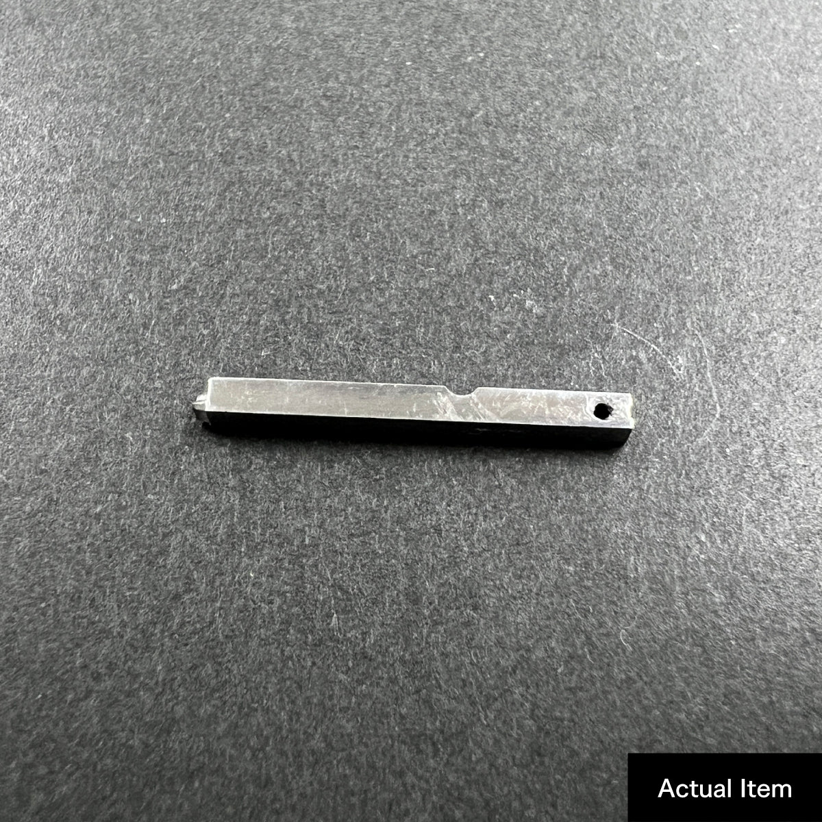 活字ピアス・イヤリング 6pt｜文字「ア」