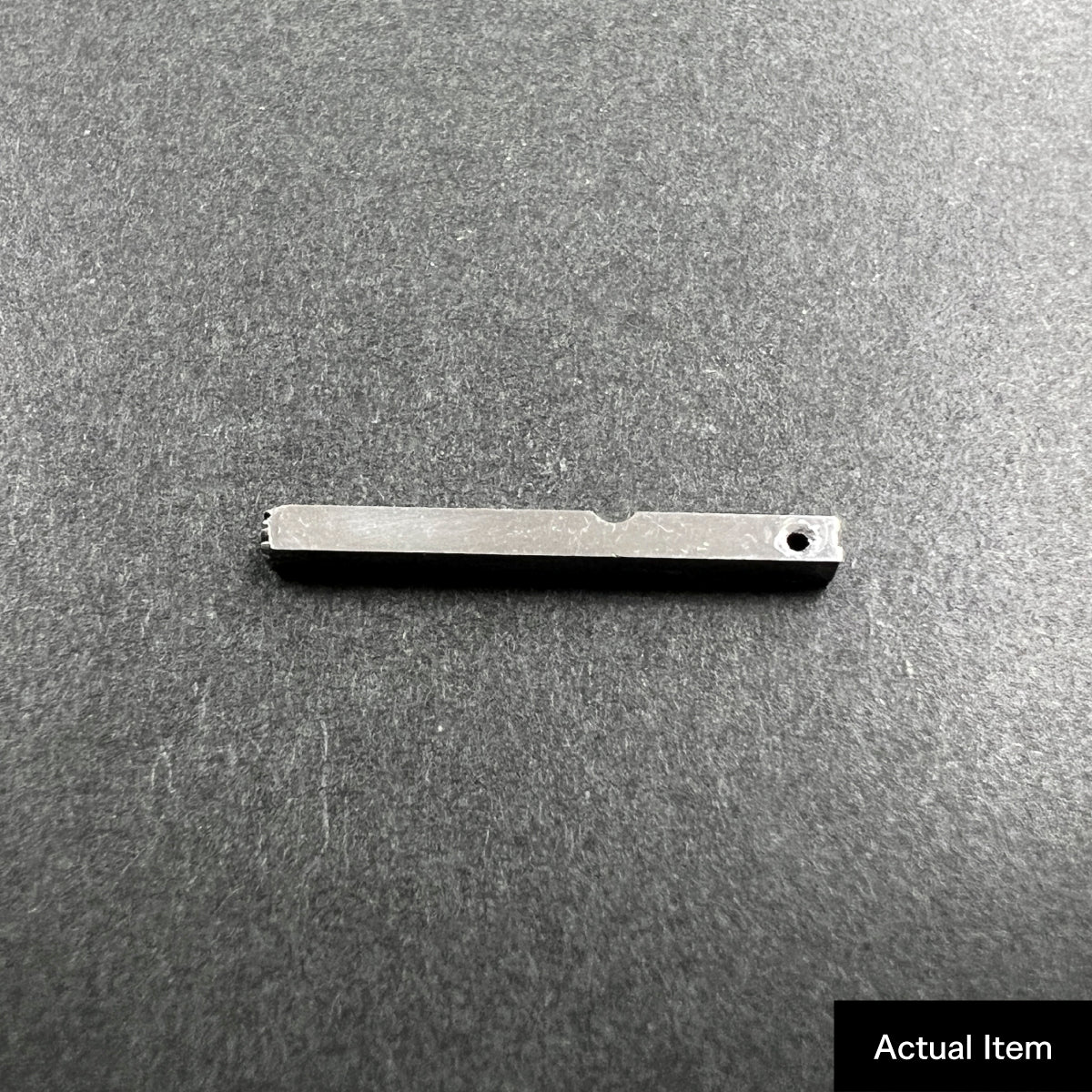 活字ピアス・イヤリング 6pt｜文字「楽」