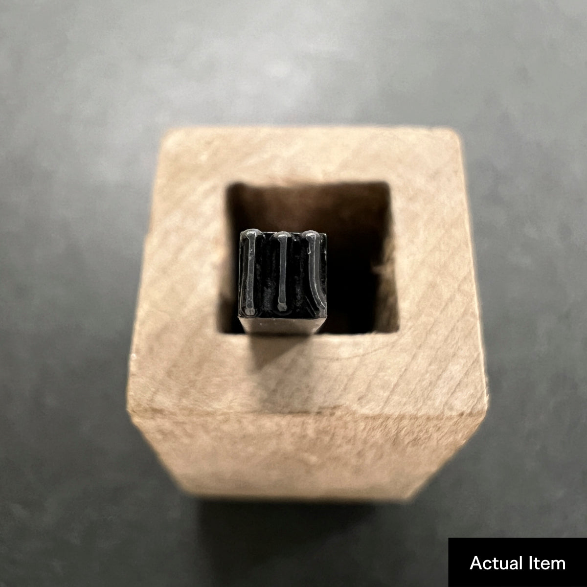 活字ピアス・イヤリング 8pt｜文字「川」