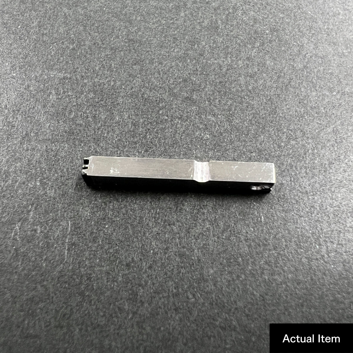 活字ピアス・イヤリング 8pt｜文字「用」