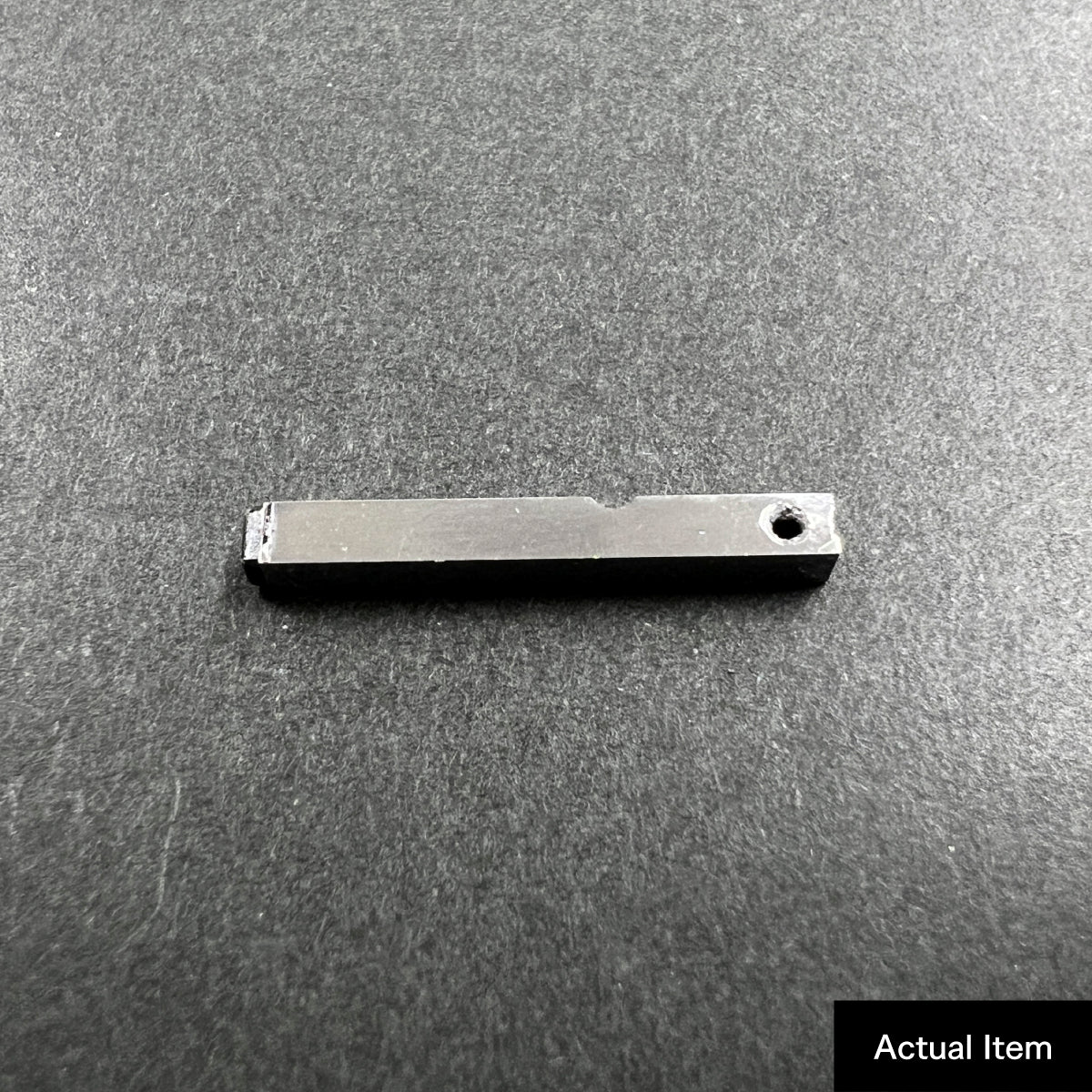活字ピアス・イヤリング 8pt｜文字「用」