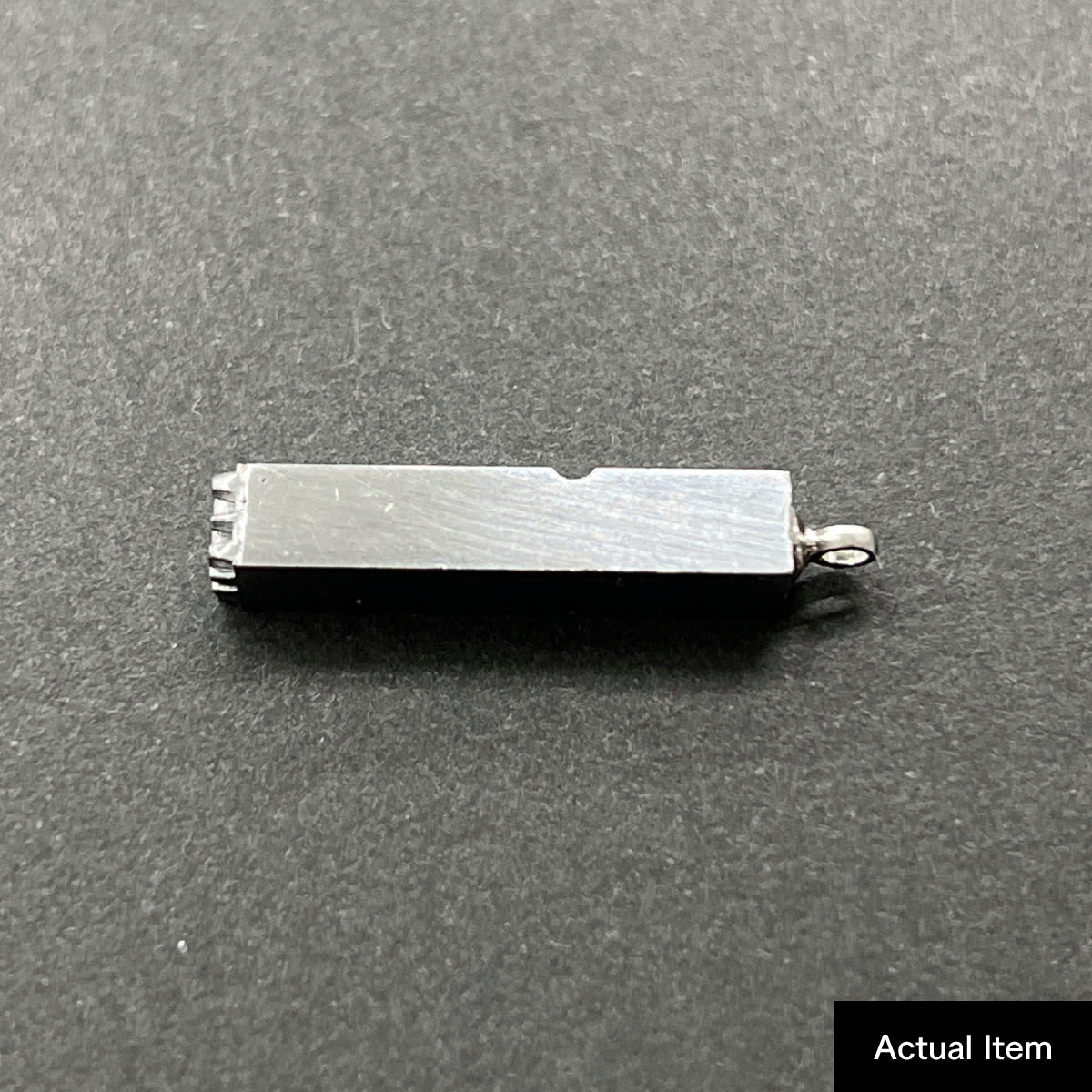 活字ネックレス 13pt｜文字「花」